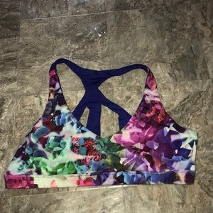 sports bra